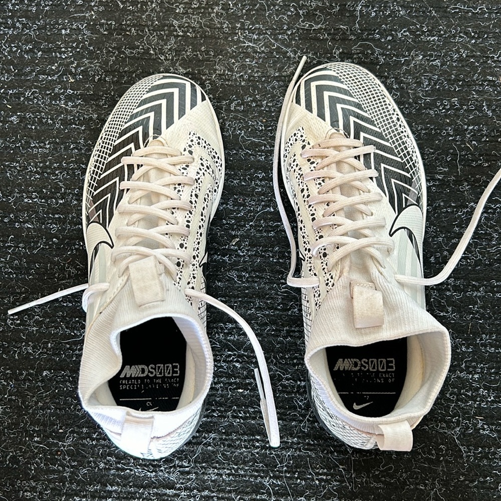 Nike Kids indoor soccer sneakers